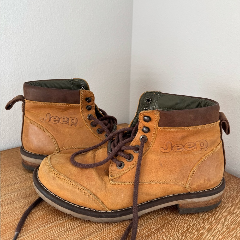 Jeep boots